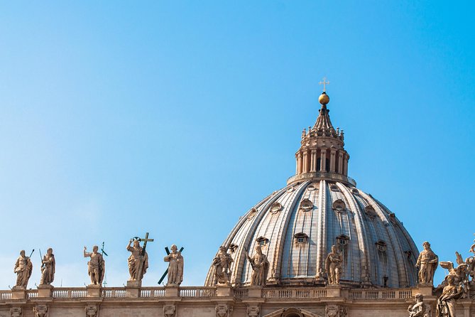 Vatican Museum, Sistine Chapel & St. Peters Basilica Private Tour - Sistine Chapel in about 30 minutes: awe with rules built in