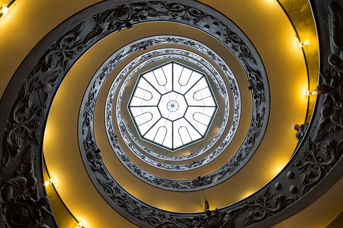 Vatican Museum, Sistine Chapel & St. Peters Basilica Private Tour - What the best guides tend to do, based on real examples