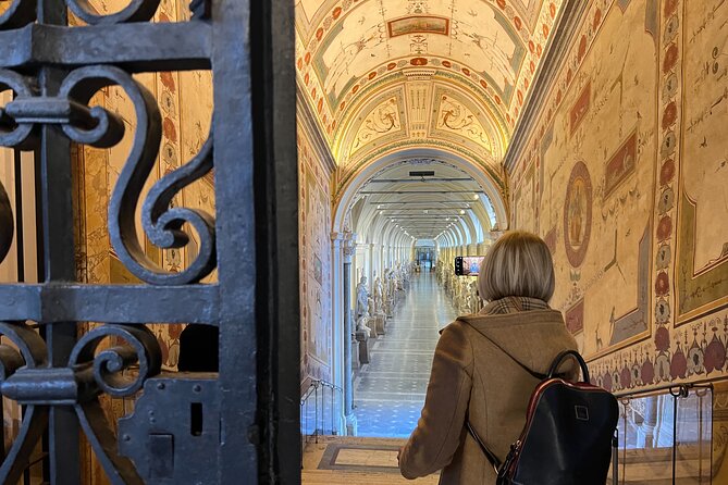 Vatican Museums Alone: Semi-Private Early Entry Tour & Breakfast - Gallery of Maps: tapestries, maps, and why accuracy fascinates