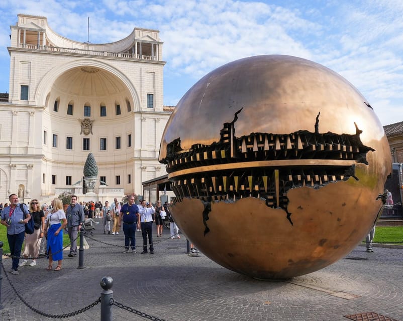 Vatican Museums and Sistine Chapel Entry Ticket - The Vatican Museums loop: Courtyard, big galleries, and eye candy
