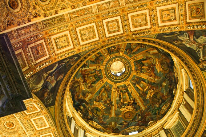 Vatican Museums and Sistine Chapel Guided Tour and Skip the line - Guides, headsets, and pacing: the difference between great and merely okay