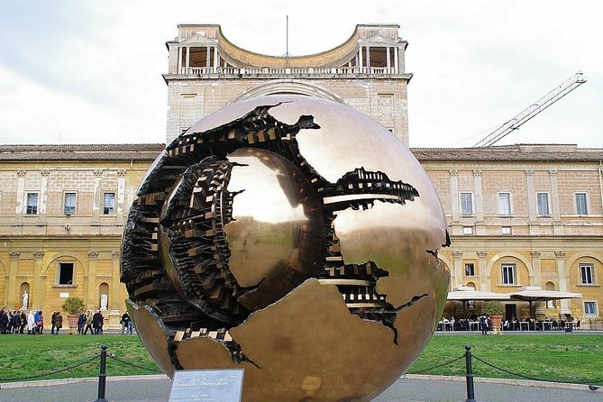 Vatican Museums and Sistine Chapel Skip the Line Guided Tour - The Vatican Museums Walkthrough: Courtyards and Galleries You’ll Remember