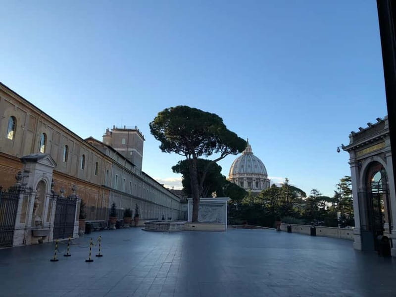 Vatican: Museums First-Access Small-Group Tour with Guide - Meeting at Giuly’s Café and getting organized fast
