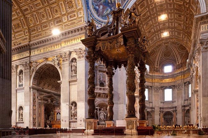 Vatican Museums Sistine Chapel and St. Peter's with pick up - Price and value: $423.85 for a fast Vatican combo
