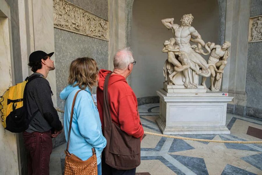 Vatican Museums & Sistine Chapel Guided Tour - Vatican Museums stop: Laocoonte and the first big impression