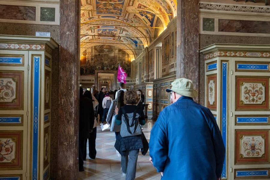 Vatican Museums & Sistine Chapel Skip-the-Ticket-Line Tour - Vatican Museums Main Flow: Big Masterpieces Without Losing Your Place