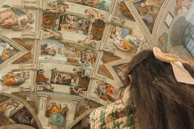 Vatican Museums: Skip the Line Tickets with Escorted Entrance - Stanze di Raffaello: where you slow down for the good stuff