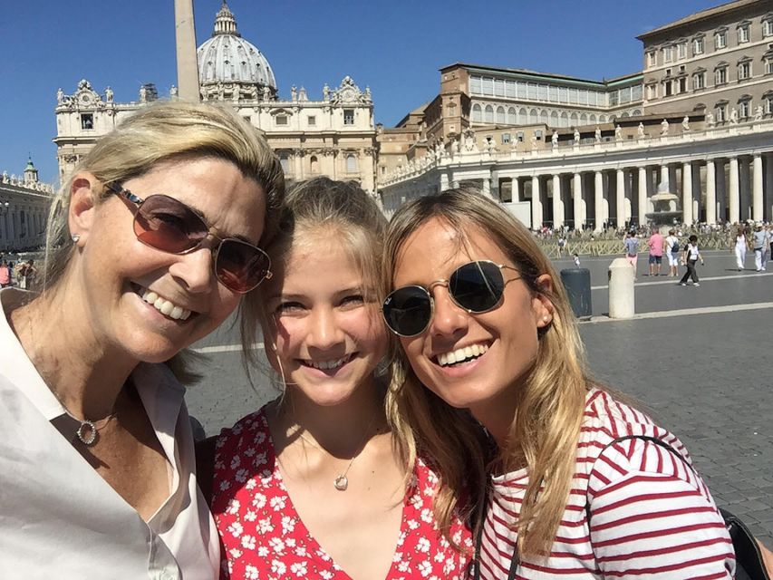 Vatican: Private Early Morning, Sistine Chapel Raphael Rooms - Raphael Rooms: the intimate fresco moment you came for