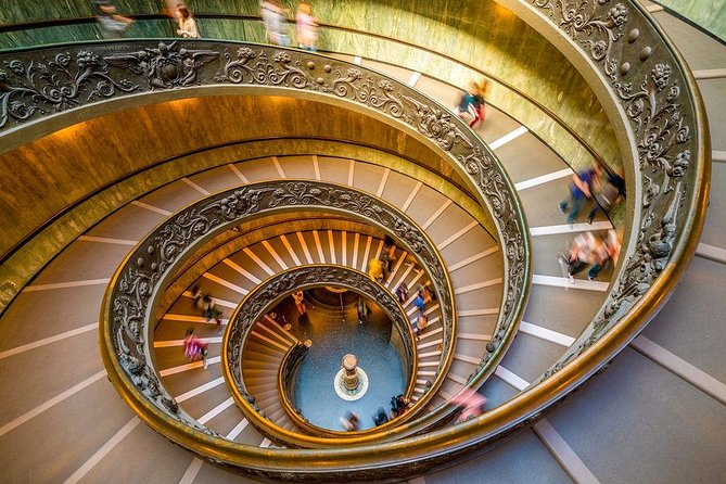 Vatican private tour –Museums and Sistine Chapel with Raphael rooms - Who this private Vatican tour suits best