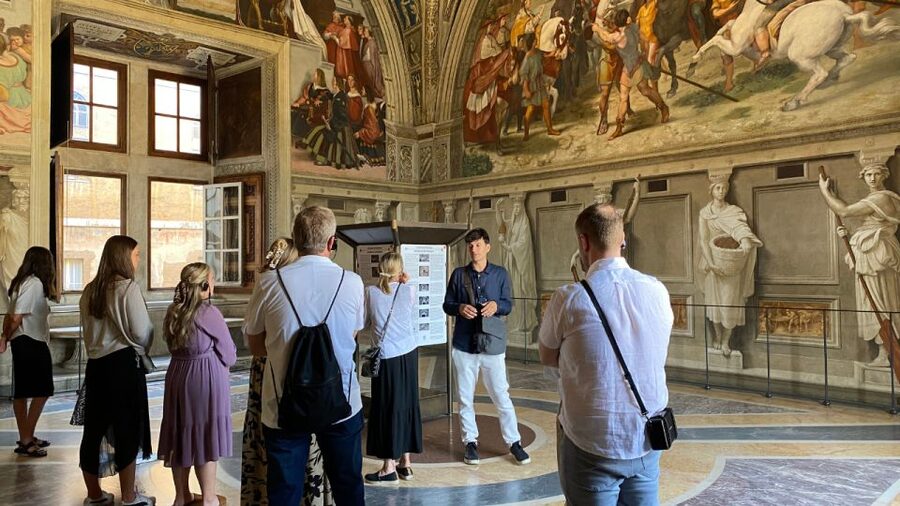 Vatican Private Tour with Skip-the-Line & Expert Guide - Meeting Point at Bar Da Paolo and How to Plan Your Arrival