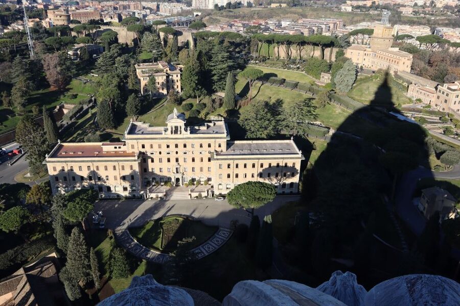 Vatican: St.Peter's Basilica & Dome - Reserved Entry & Tour - Papal Tombs stop: the quieter side of the Vatican