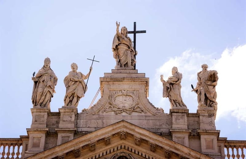 Vatican: St. Peter’s Basilica & Papal Tombs Tour - Accessibility and visitor rules you should know