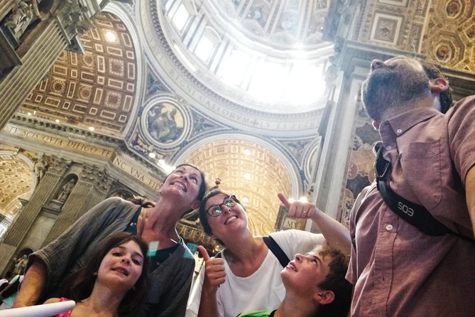 Vatican Tour for Kids & Families in Rome with local guide Alessandra - Cortile della Pigna: a 10-minute break with an ancient story hook