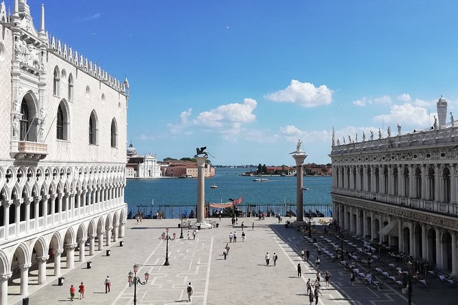 Venice from Rome: Private Day Trip by train with Islands Tour - Getting moving in Rome: 7:00 am pickup and the train handoff