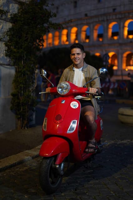 Vespa Voyage: Scenic Routes of Rome - Trastevere pass-by: a little color on the edge of the route