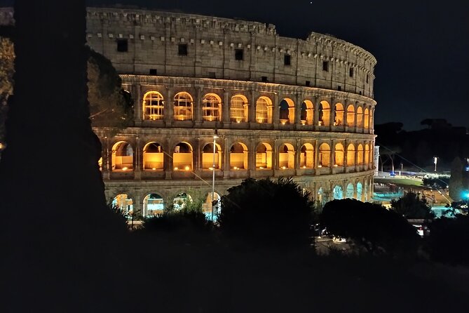 Walk the magic of Rome at night - Trevi Fountain and Piazza Navona at night: timing, photos, and crowd flow