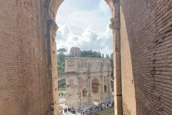 Walking Tour of the Colosseum, Roman Forum and Palatine Hill - Headsets, Group Size, and How to Make Sure You Hear Everything